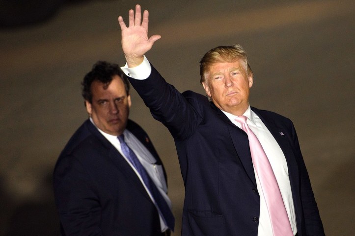 chris-christie-donald-trump-manservant
