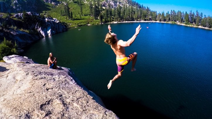 cliffjumping