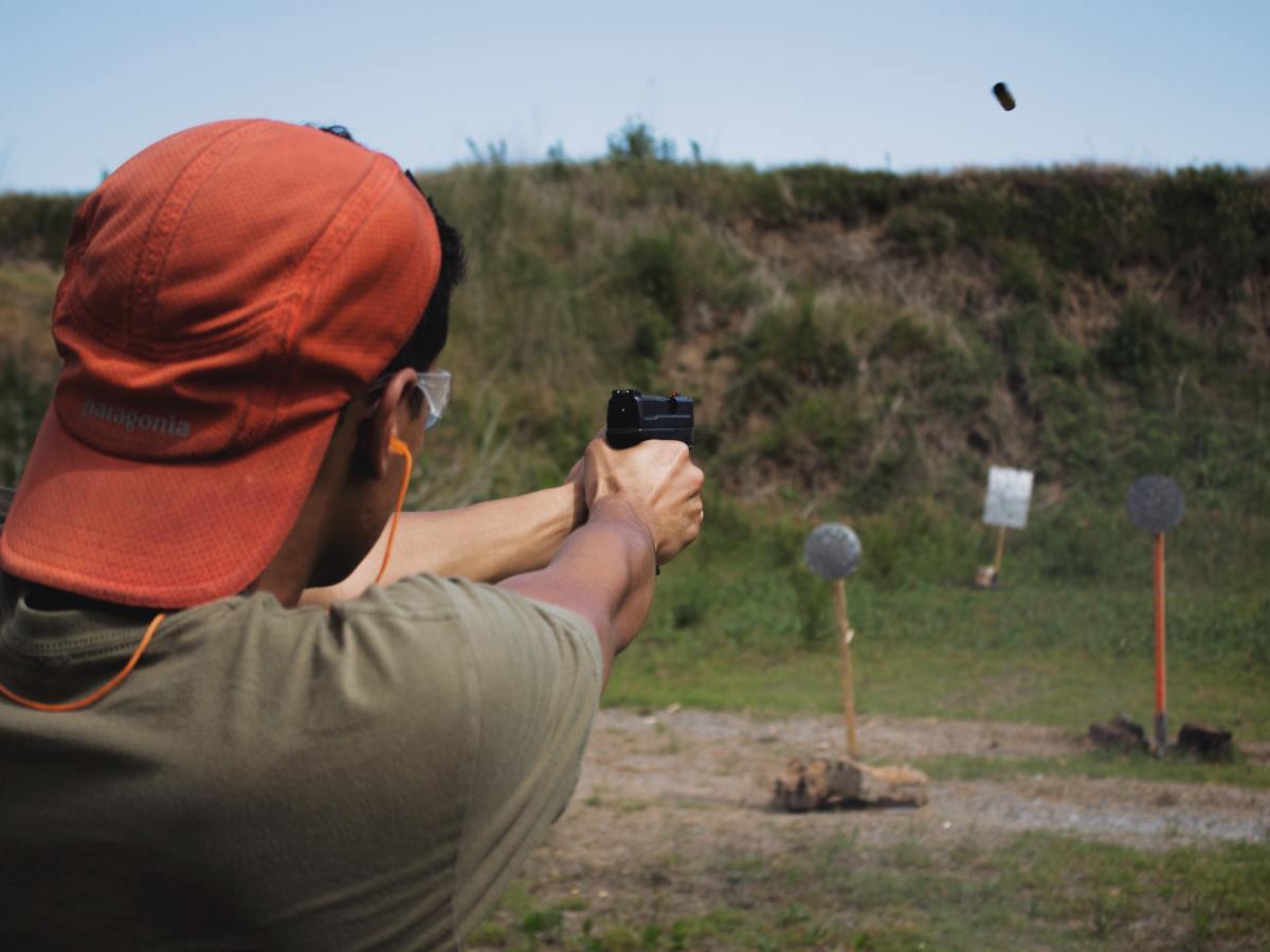 Safety Instructor Assures Class That Guns Only Kill People That You Shoot
